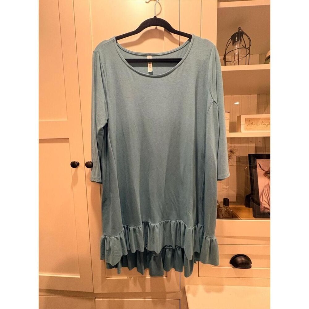 Unbranded Women's Blue and Blue Top